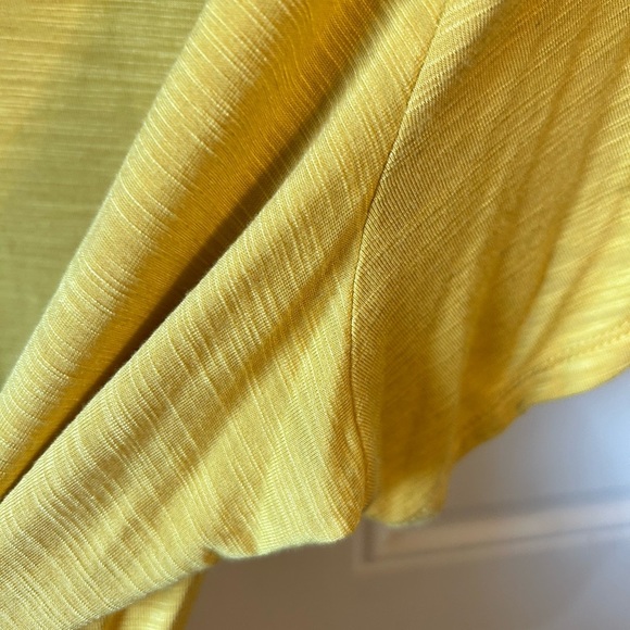 Old Navy Bright Yellow V-Neck Tee size X-Large - Picture 3 of 5